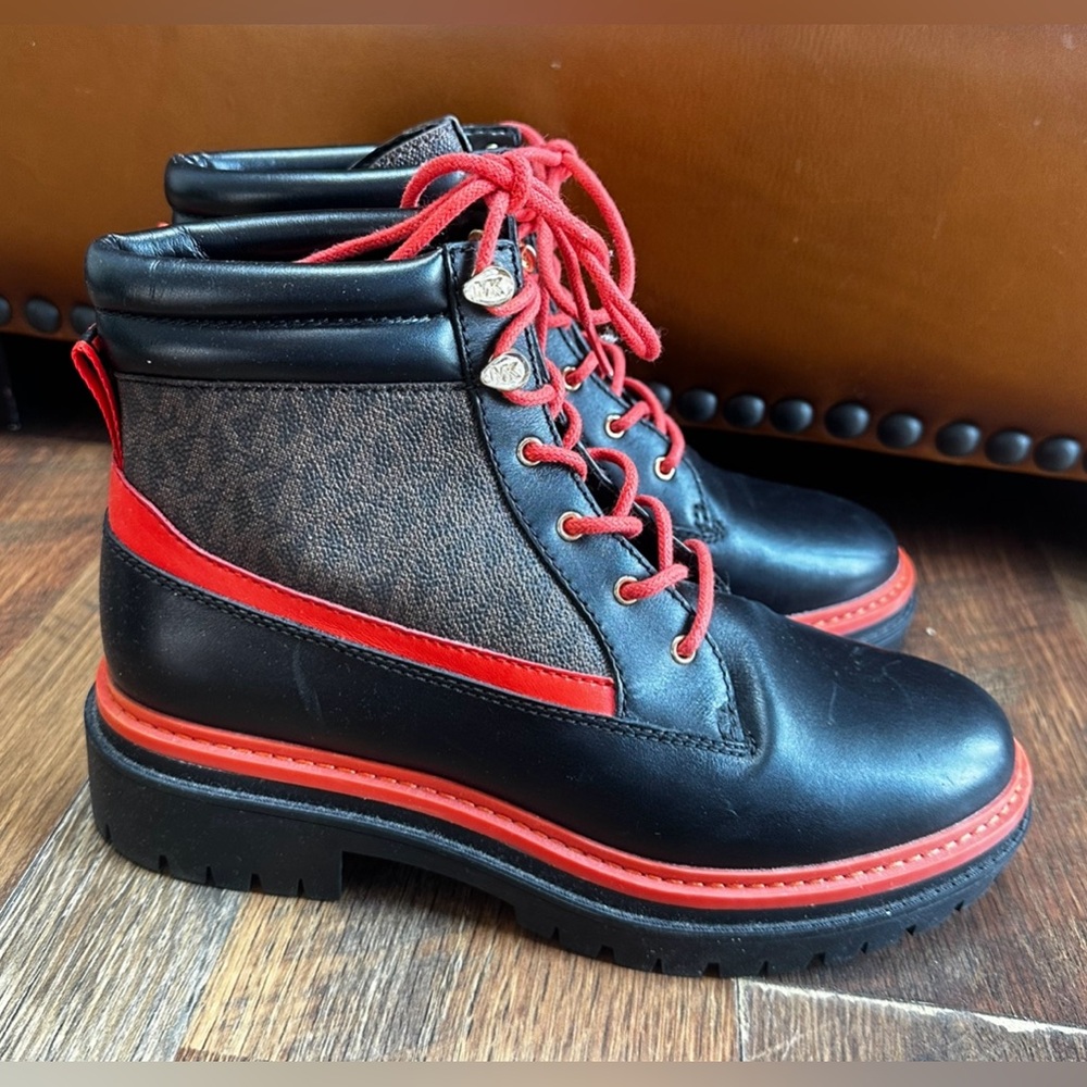 Micheal Kors leather and logo boot